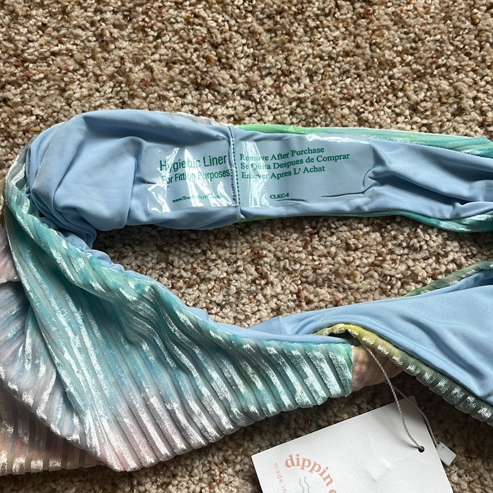 NWT Dippin Daisys Seashore Velvet Bottoms - Picture 4 of 4